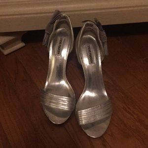 Women’s size 7.5 Steve Madden pumps